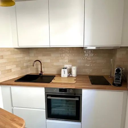 Apartman Cozy Parisian Newly Renovated