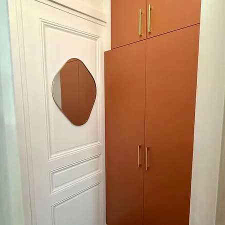 Cozy Parisian Newly Renovated Apartman *