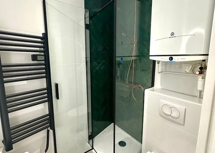 Cozy Parisian Newly Renovated *